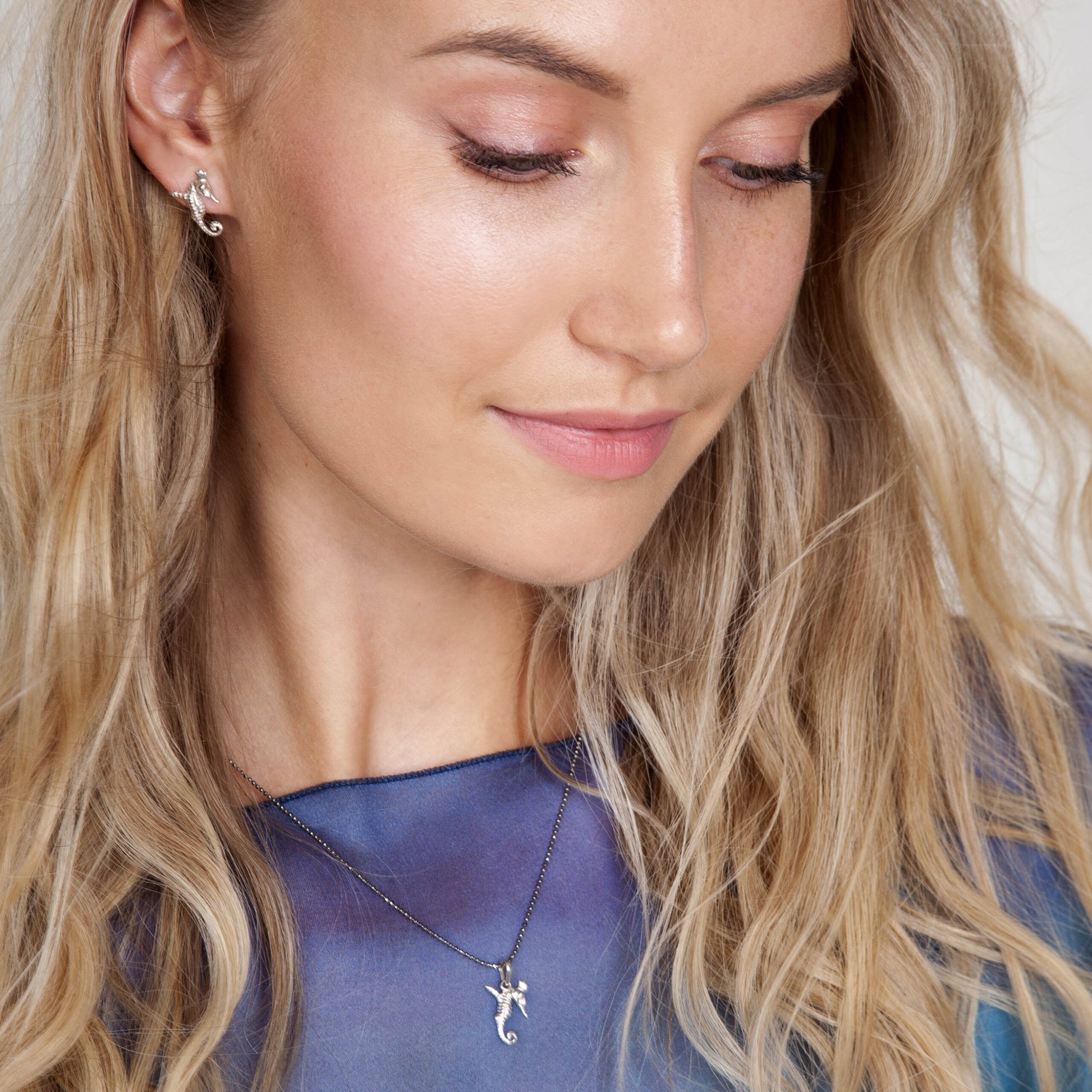 Mini Hippocamp Rose Gold Earrings